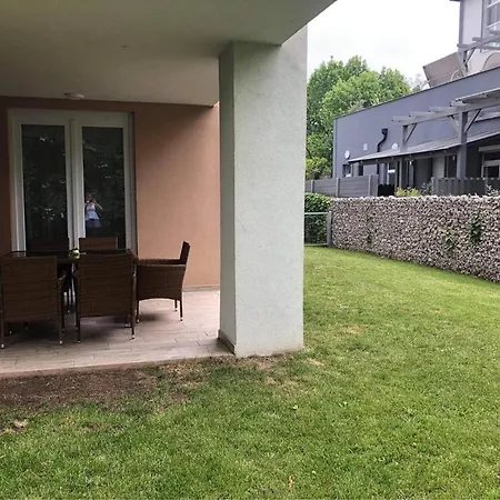 Lido Nappali + 3 Halo Apartament