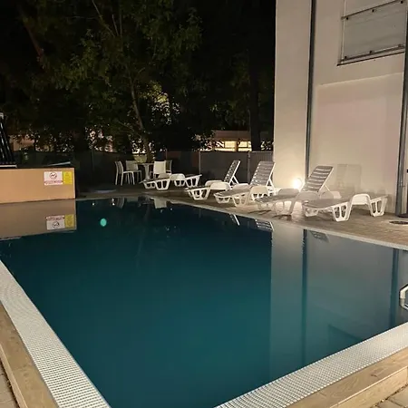 Lido Nappali + 3 Halo *